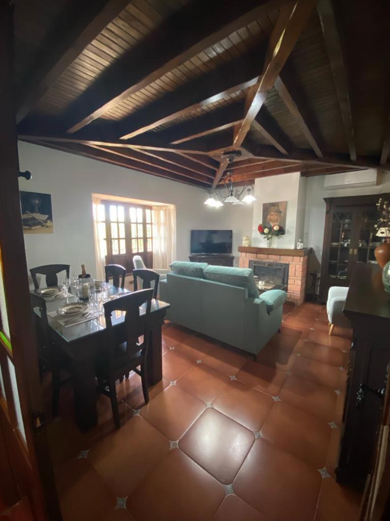 הוילה Setenil De Las Bodegas Casa Albarracin מראה חיצוני תמונה
